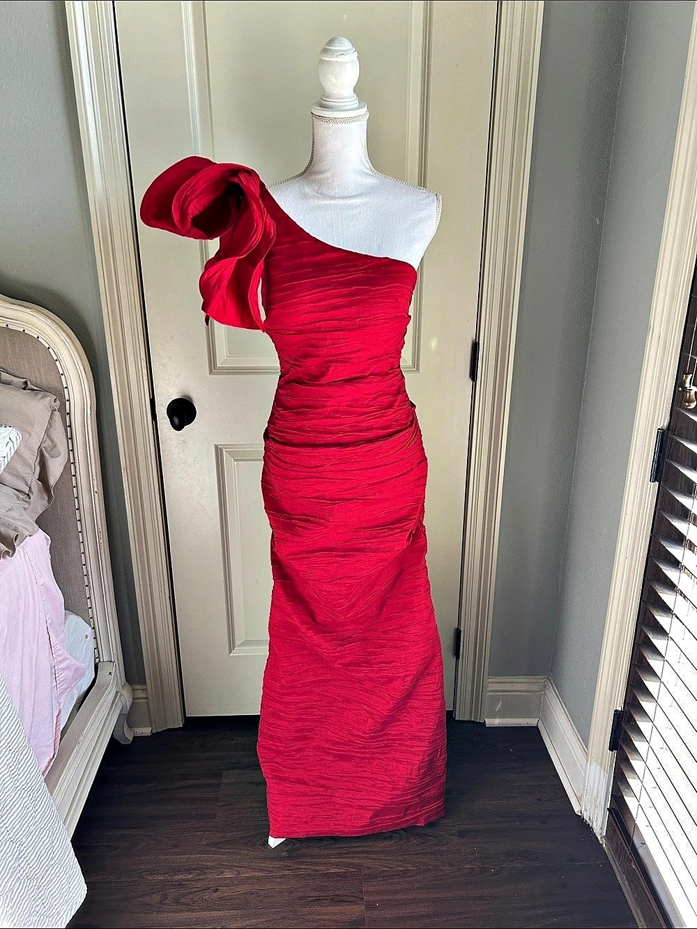 Alex Evenings One-Shoulder Ruched Maxi Dress in Red Like New